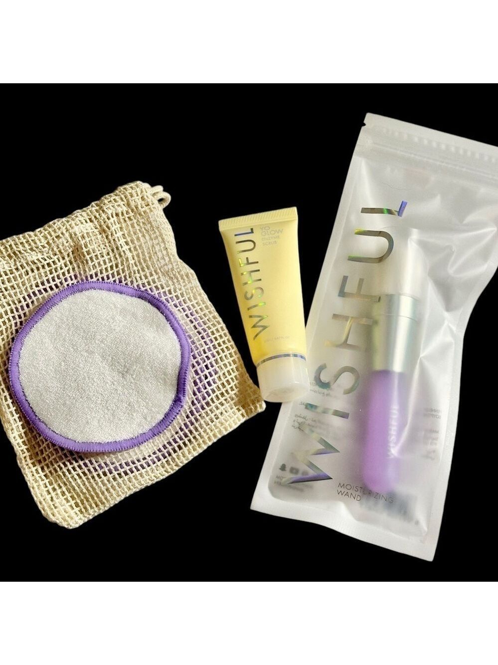 Huda  Wand Brush, Yo Glow AHA & BHA Facial Enzyme Scrub & Makeup Remover Pads.